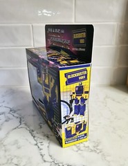 TRANSFORMERS G1 BLASTER “BLOCKBUSTER” +STEELJAW Custom Toy figure in Custom box
