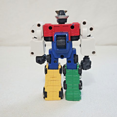 Bandai 1997 Power Rangers 5″ Carranger DX VRV Megazord (READ, wear, incomplete)