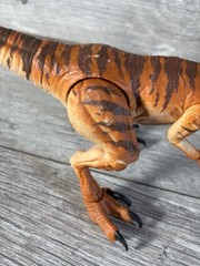 Amber Collection Velociraptor The Lost World Jurassic Park