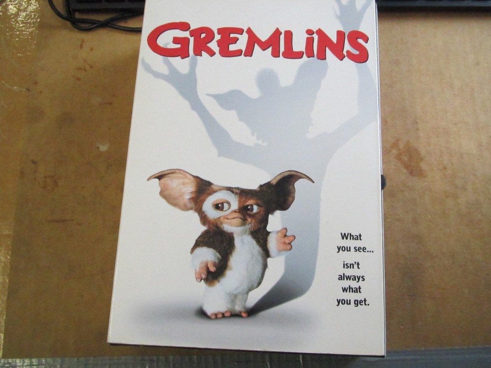 NECA Gremlins Ultimate Gizmo 7 inch Action Figure – 30752