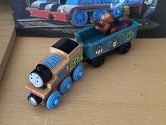 Fisher Price Wood Animal Park Thomas the Train & Big World Animal Car & Monkey!