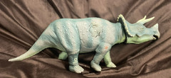 Jurassic Park Triceratops JP08 Battle Wound Dinosaur 20″ Figure Vtg Kenner