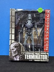 NECA Robocop VS Terminator Heavy Gunner Endoskeleton Action Figure Authentic New