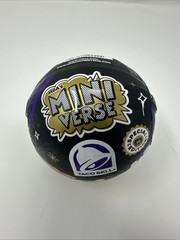 MGA Miniverse Special Edition TACO BELL Cheesy Gordita Crunch & Tacos