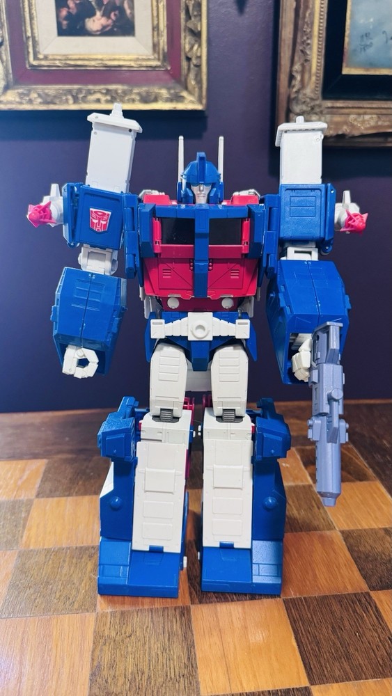 Takara Tomy Transformers Masterpiece MP-22 Ultra Magnus Action Figure NO BOX