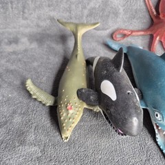 Vintage Lot Of 7 Toy Shark, Crab, Dolphin, Whale Plastic/Rubber Large