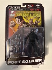 Teenage Mutant Ninja Turtles – Foot Soldier Page Punchers 5″ Figure with Comic