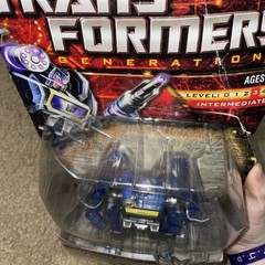 Transformers Generations Deluxe Class Cybertronian Soundwave Figure NEW 2010
