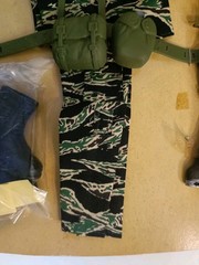 Vintage ACTION MAN The Soldiers US GREEN BERETS Uniform PALITOY in box