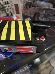 Floating Slimer With Ghost trap From Bradford Exchange Ghostbusters Collectable