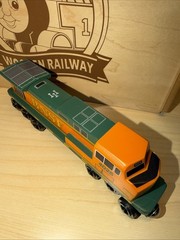 WHITTLE SHORTLINE BNSF 4025 Wooden Train Brio Thomas COMPATIBLE C-44 DIESEL
