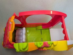Shopkins Smoothie Truck with Figures and Shoppie Donatina World Vacation Doll