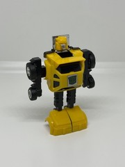 Cliffjumper 100% Complete YELLOW Vintage 1984 G1 Transformers Action Figure