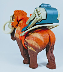 Primo Clash Dino Commander Mammoth Beast Action Figure Lanard 2018 Saddle Armor