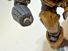 Mcfarlane Halo 3 Brute War Chieftain Figure with Broken Hand SEE PHOTOS