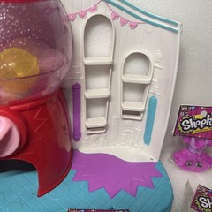 Shopkins Sweet Spot Food Fair Playset Gumball Machine Plus Several Figures More