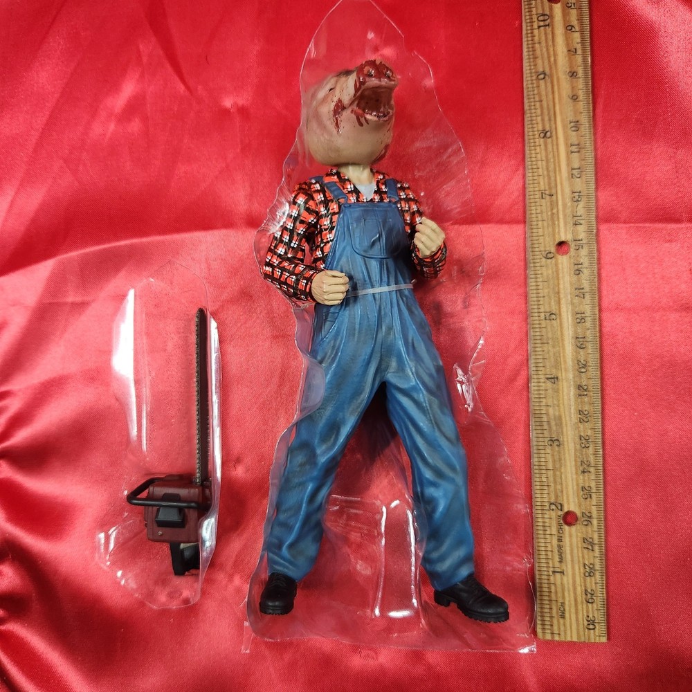 Trick Or Treat Studios – Scream Greats – Motel Hell Farmer Vincent – Figure