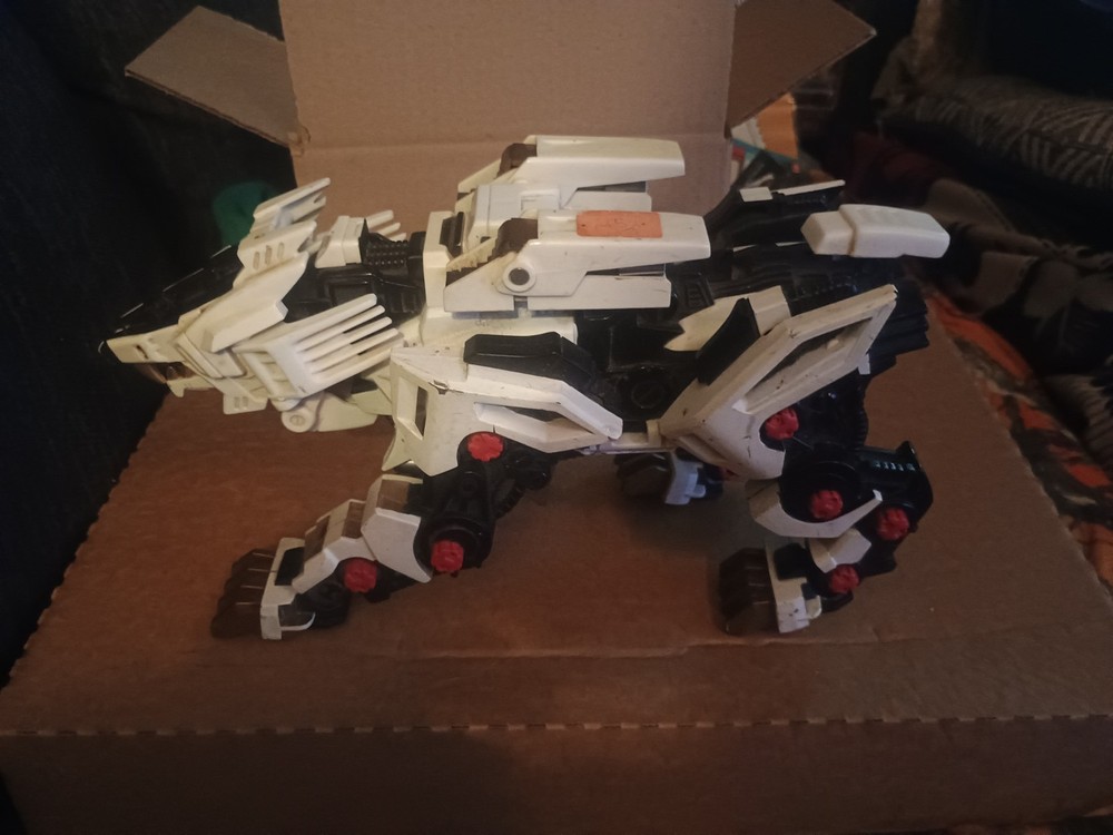 2002 Hasbro Tomy Zoids White Liger Zero Action Figure Robot Lion Tiger UNTESTED