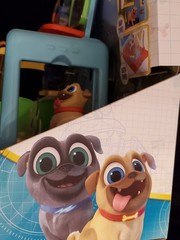 New In Box Disney Junior Puppy Dog Pals Awesome Care Bus Light Up 9Pc On the Go