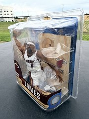 Mcfarlane 2012 NBA Series 21 Figure Lebron James Miami Heat NEW BOX DAMAGE