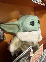 Star Wars The Mandalorian The Child Baby Yoda Animatronic Edition 25+ Sounds NIB