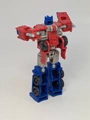 Transformers Optimus Prime Complete Kingdom Core Class WFC Robot