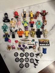 ROBLOX Toys Action Series Lot Of 20 Figures W/ Accessories & Virtual Item Tokens
