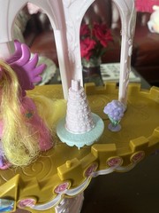 My Little Pony Canterlot Castle Playset With Princess Cadence And Shining Armour