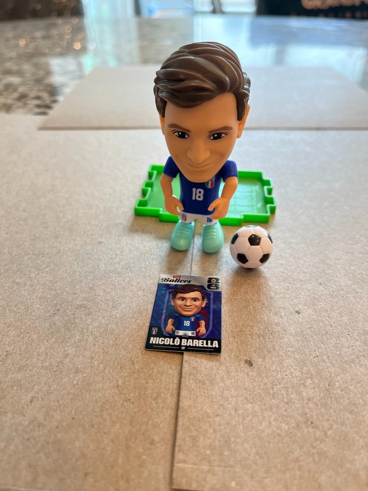 ZURU FIFA World Cup Ballers Soccer#18 BLUE JERSEY Barella Italy BLOWOUT SALE!!!