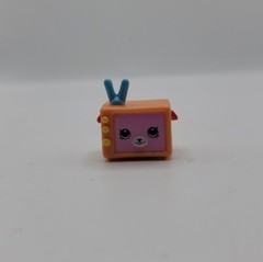 Shopkins HAPPY PLACES Loose Figurine PUPPY PARLOR Loose Figure.