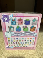 Mattel 2018 Pooparoos Happy Gold Toilet w 4 Surpriseroos New in Box