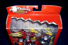 MIGHTY MORPHIN POWER RANGERS ARMORED DINO RED SIGNED BY BRENNON MEJIA FIGURE