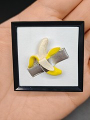 Zuru Mini Brands Rare Create Masterpieces LEGENDARY “Comedian” Duct Taped Banana
