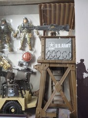 Factory Sealed Army Observation Tower Military Playset with Jeep action Figures