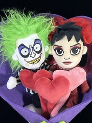 BEETLEJUICE & LYDIA Valentine’s Day 13″ Plush Bouquet 2025 Ruz NEW