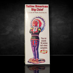 Native American Big Chief 1:8 Scale Model Kit – A Vintage Tribute to the Golden
