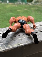 VINTAGE ARNOLD SCHWARZENEGGER COMMANDO ACTION FIGURE 1995 (20th Century Films)