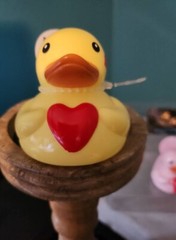 2.5″ 2025 Target Valentine’s Day Rubber Ducks – Set of 4 – Bullseye – J33P