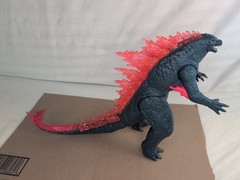 GODZILLA x KONG the New Empire 2024 GIANT 11” GODZILLA EVOLVED Figure