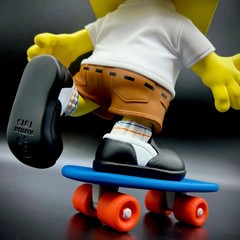 SpongeBob Blockhead 9″ Vinyl Figure Toy Skateboard Skater Bob Dob Martian Toys
