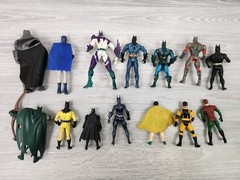 Lot of 14 Pre Owned Batman, Robin, Batgirl Action Figures Sizes Range 4″ – 6.25″