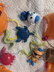 2010 Mattel Fisher Price Octonauts Octopod Playset w/ Figures Incomplete