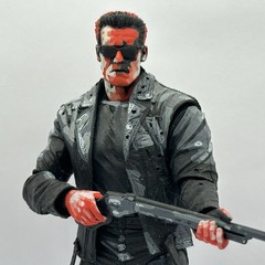 NECA T-800 Terminator 2 Classic 8-Bit Video Game Figure Arnold Schwarzenegger
