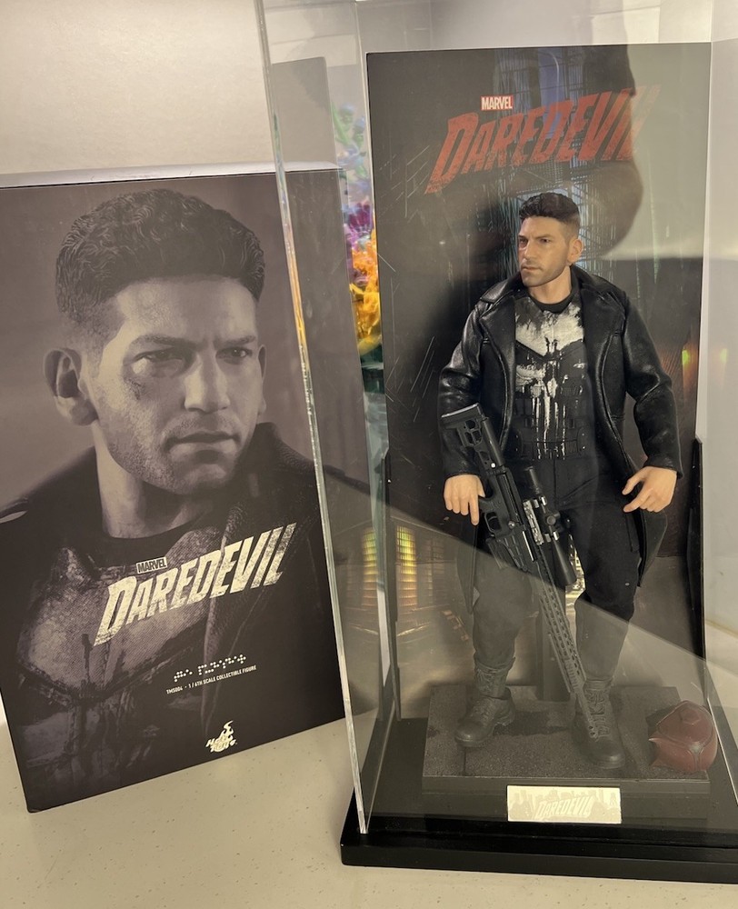 Hot Toys Marvel TMS004 THE PUNISHER – Daredevil Netflix 1/6 Scale Figure 100%