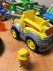 Paw Patrol Lot with 12 Figures 14 Vehicles HUGE Lot Firetruck Police Backhoe