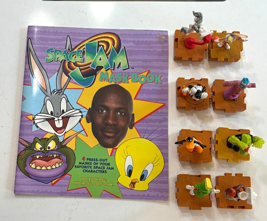 Lot of 8 Space Jam Official Puzzle Figures PLUS Vintage Space Jam Mask Book-1996