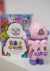 Mega Space Molly 400% Jon Burgerman Pink PUPU