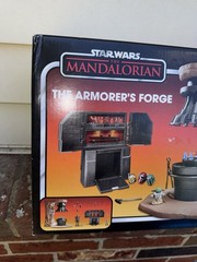 STAR WARS Armorer’s Forge Playset MANDALORIAN Vintage Collection Figure Factory