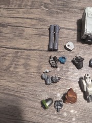 Bandai Gundam Mobile Suit Battle 2002 Accessories Lot
