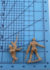 Plastic Army Men Toy Mini Soldiers Tan Lot 34 Pieces 2-2.75” Diverse Poses